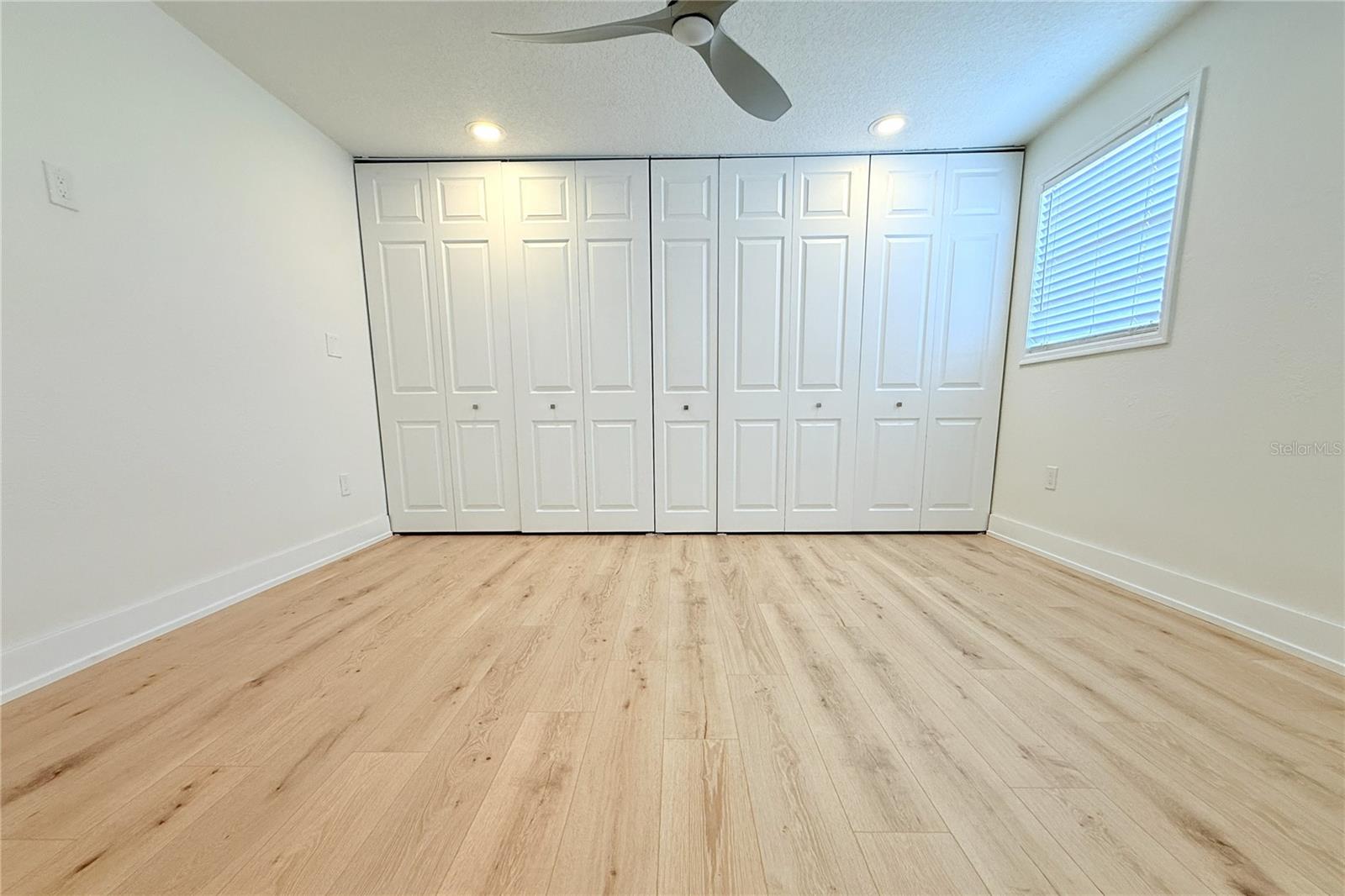 8512 SUNBEAM LN — photo 40