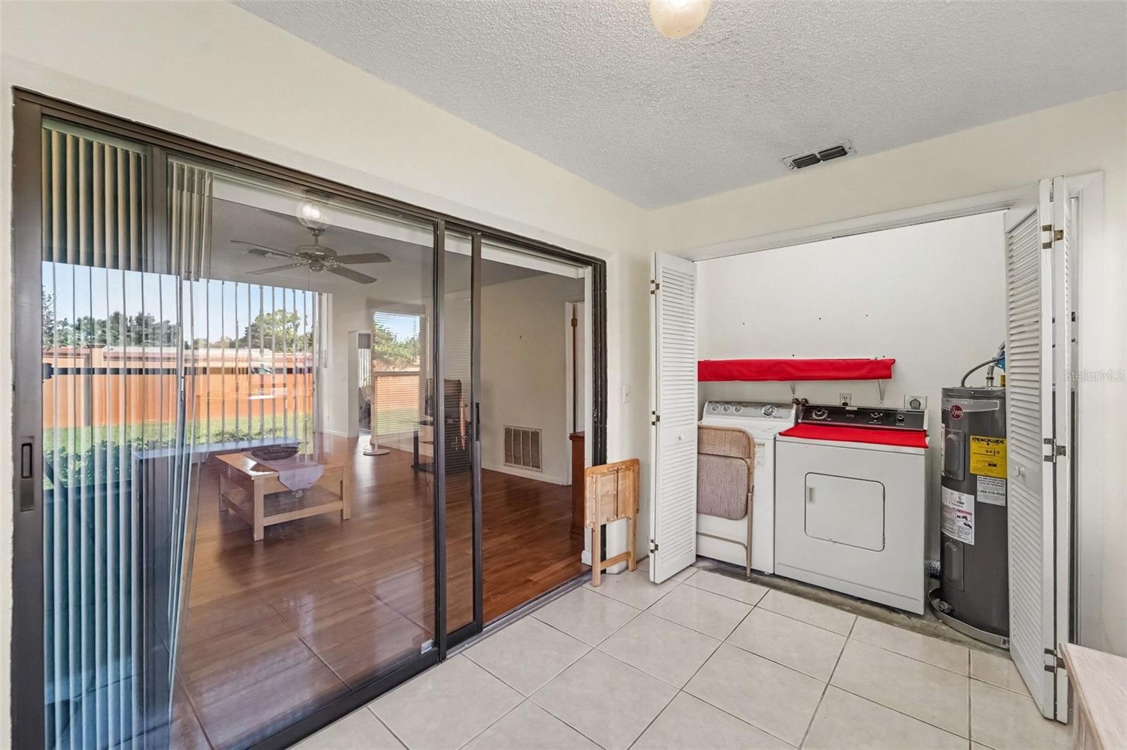 7425 GREYSTONE DR — photo 11