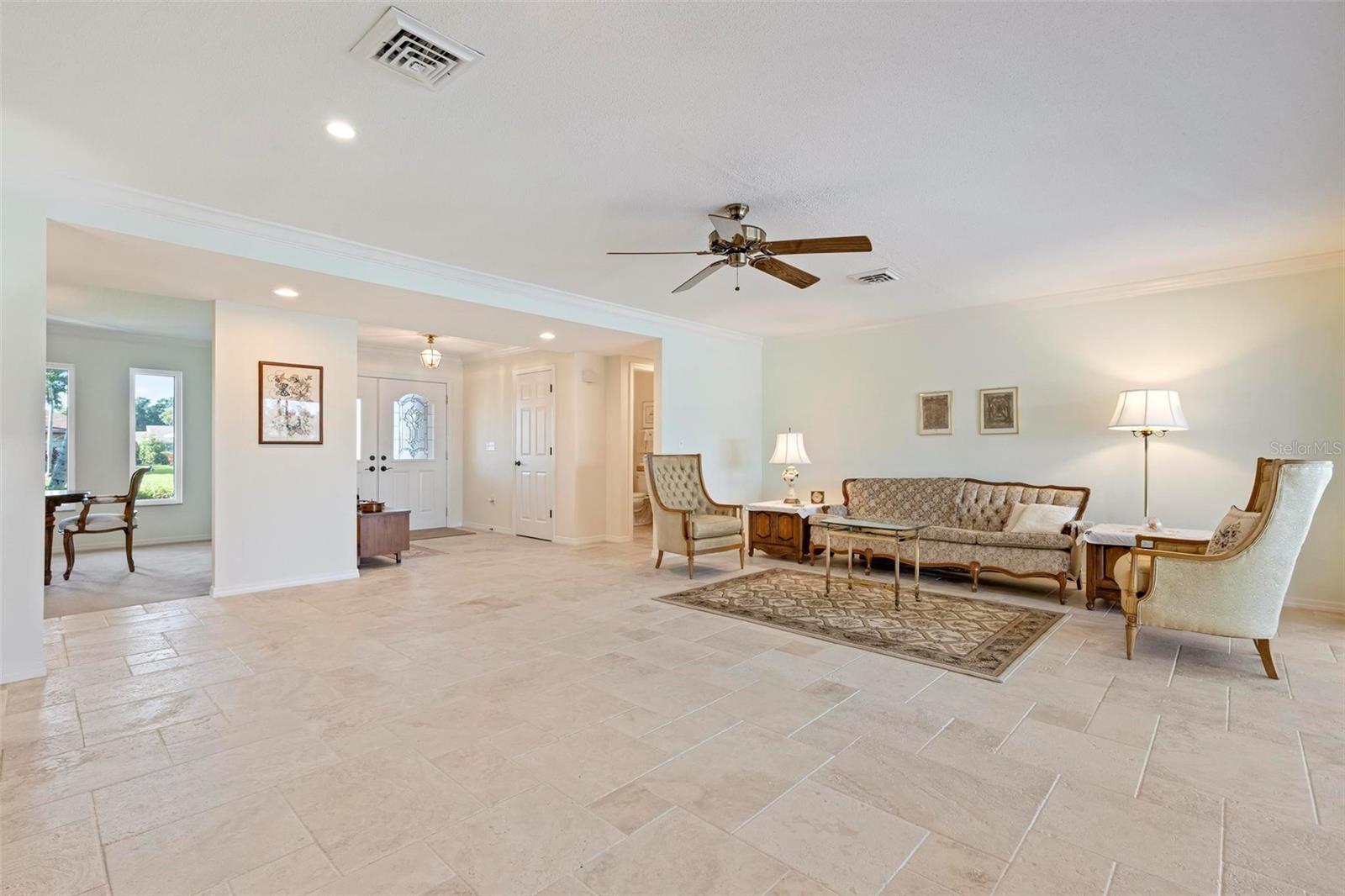903 PINEHURST LN — photo 11