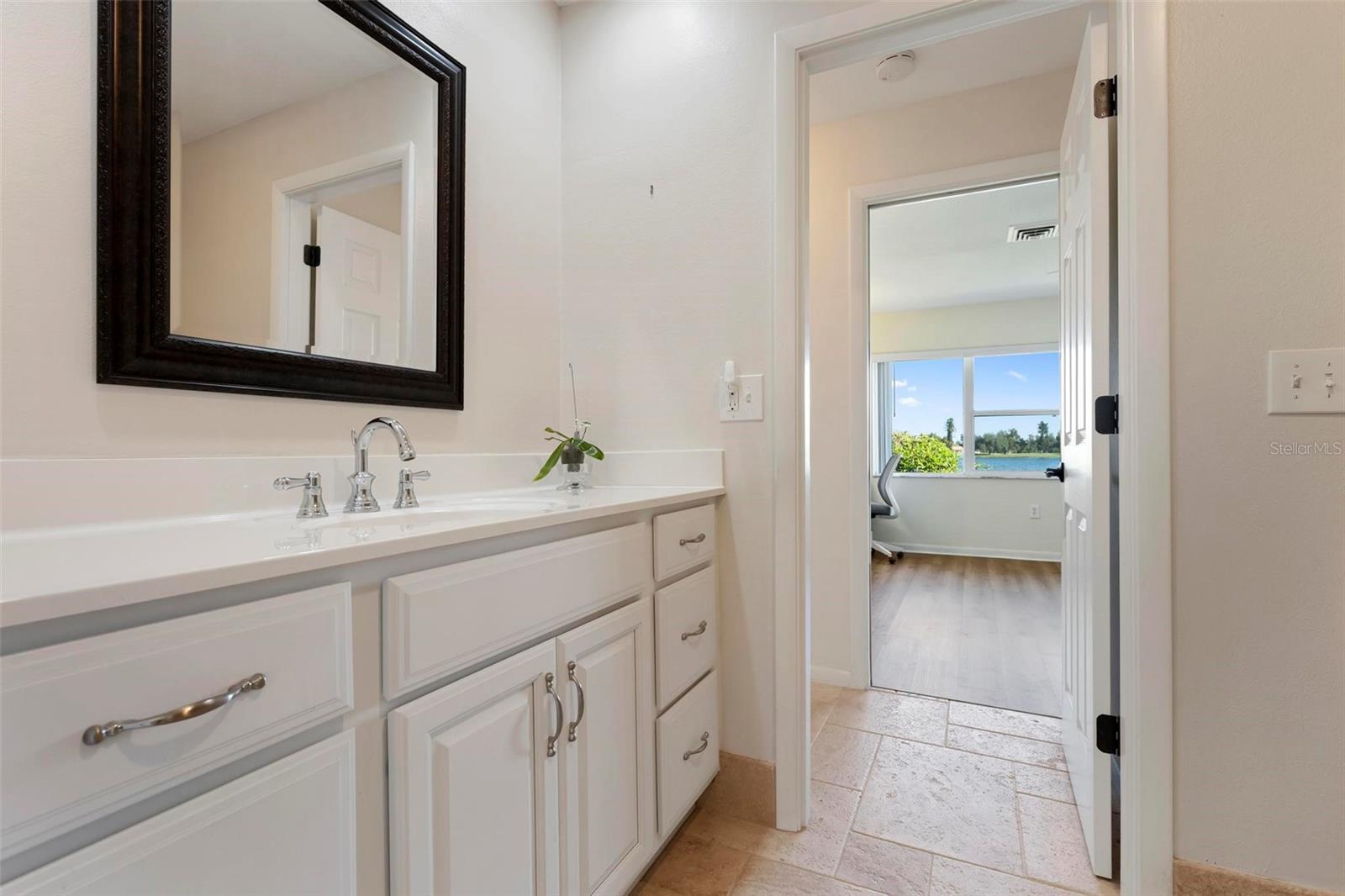 903 PINEHURST LN — photo 42