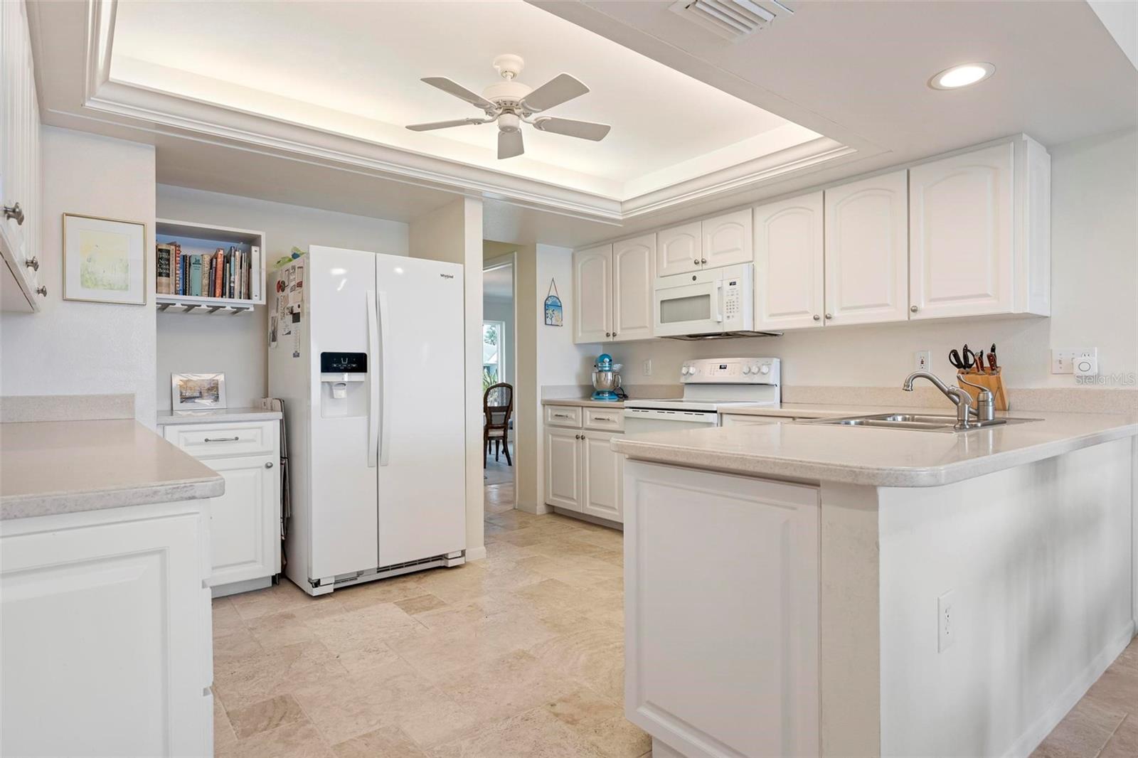 903 PINEHURST LN — photo 34