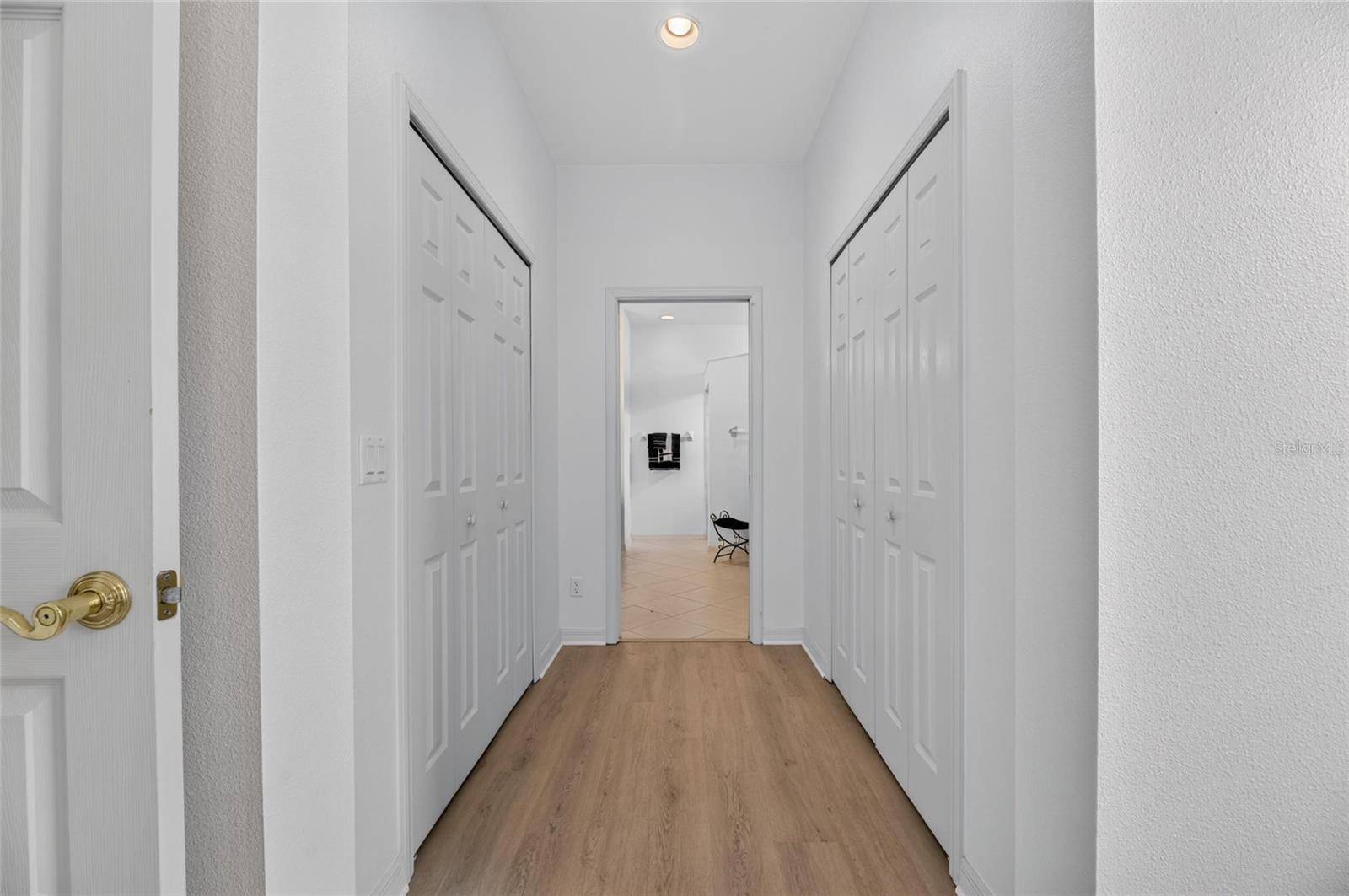 144 SILVER FALLS DR — photo 41