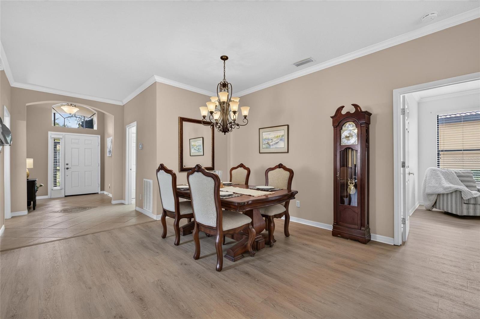 144 SILVER FALLS DR — photo 19