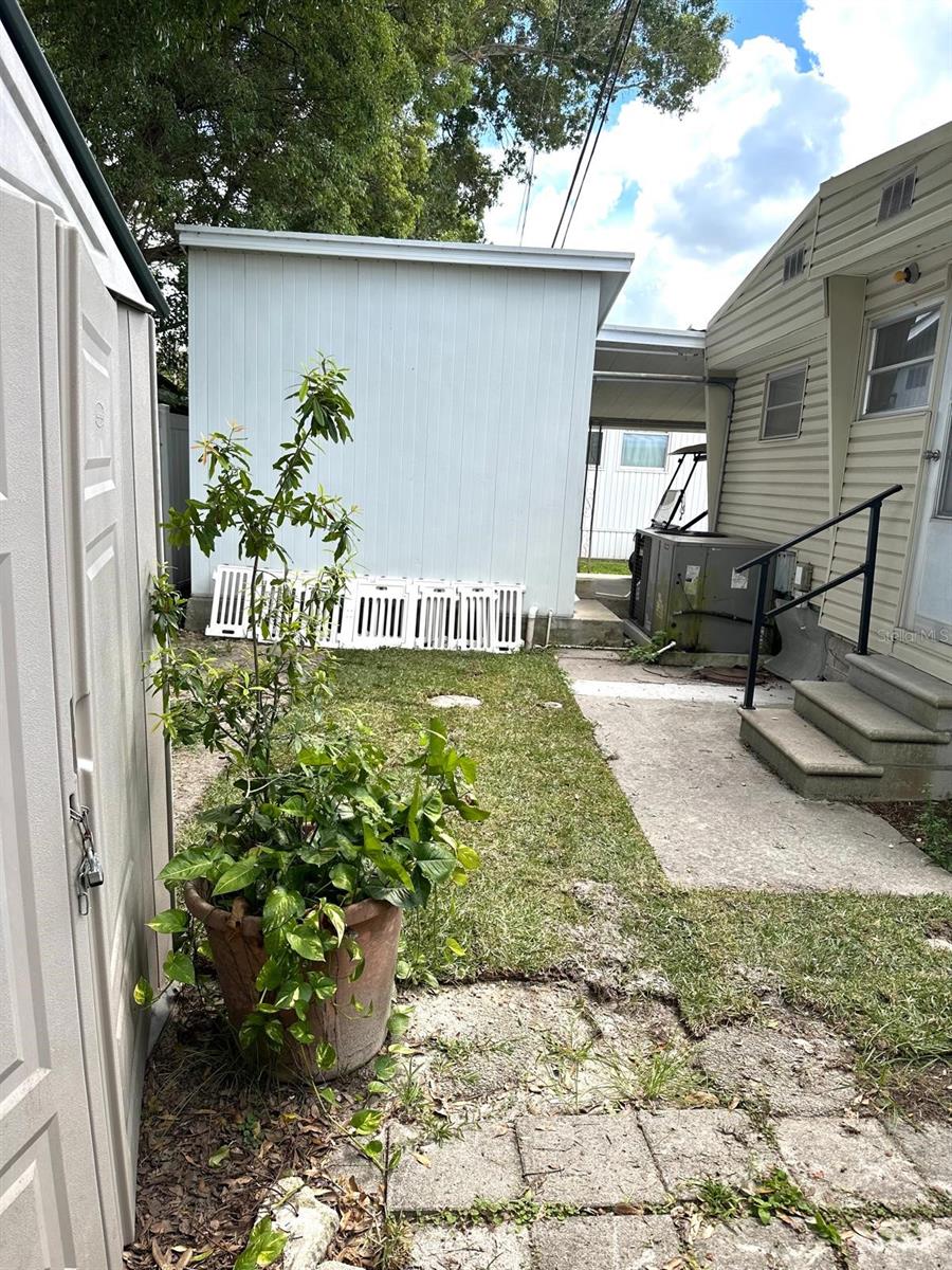 5881 29TH WAY N #6 — photo 3