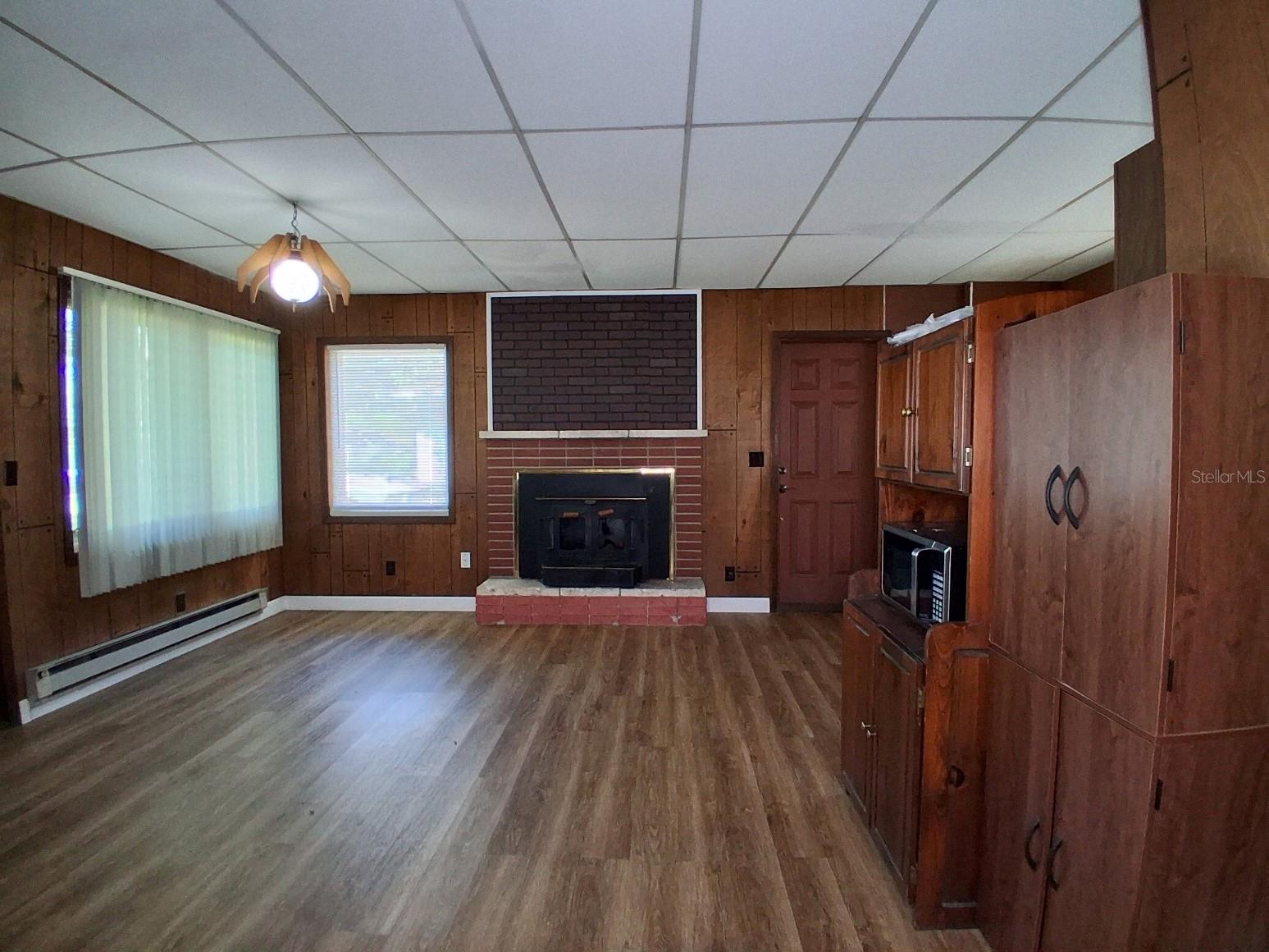 10052 LAKE DR — photo 9