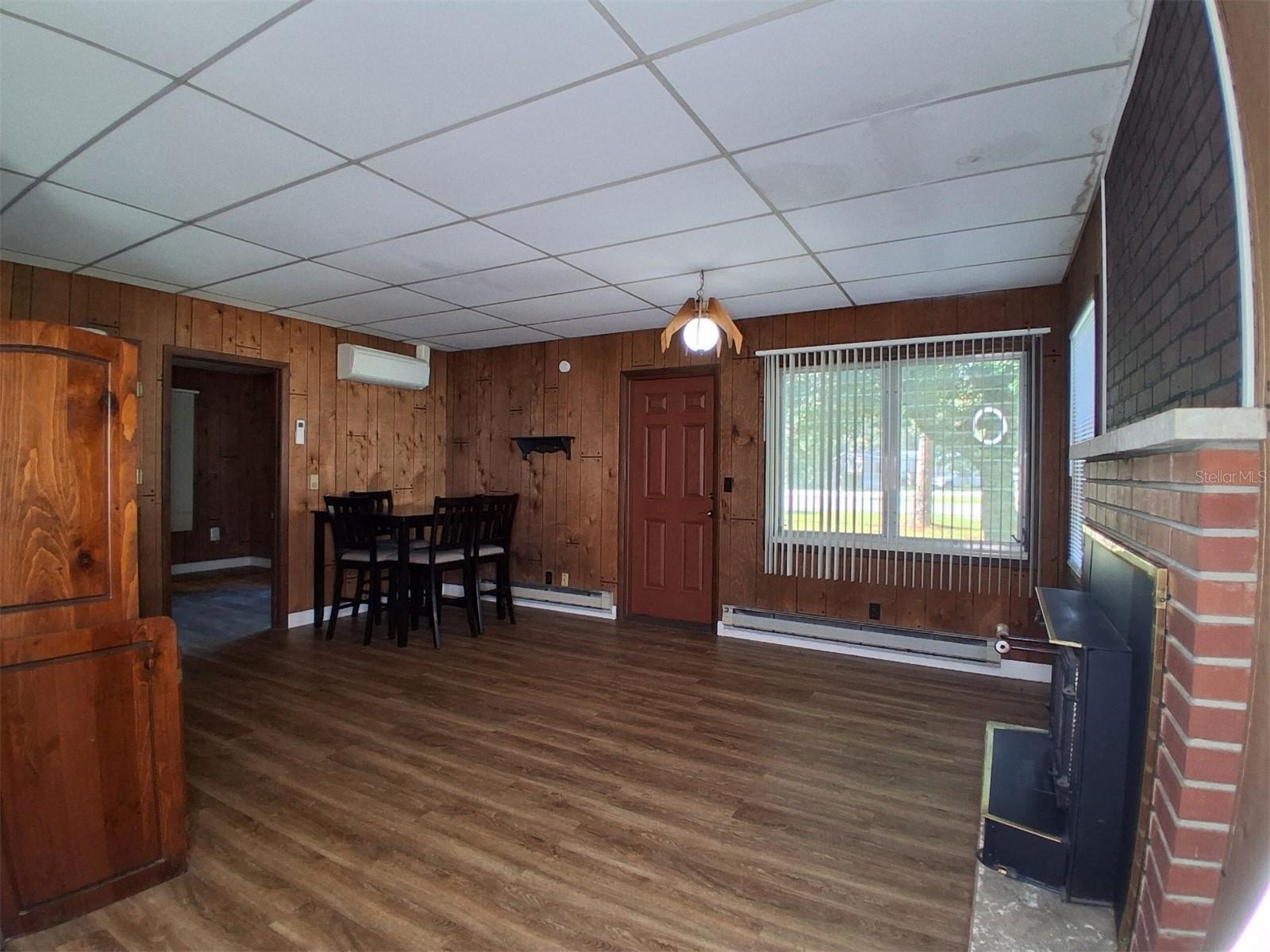 10052 LAKE DR — photo 6