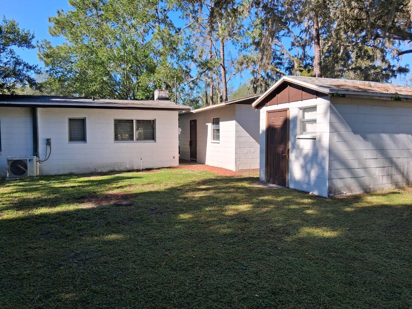 10052 LAKE DR — photo 17