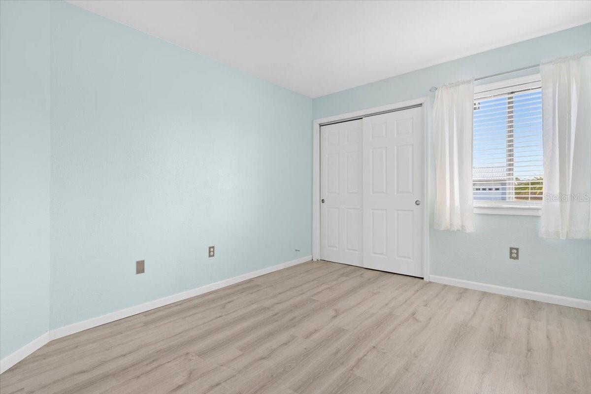 5520 KENWOOD DR — photo 17