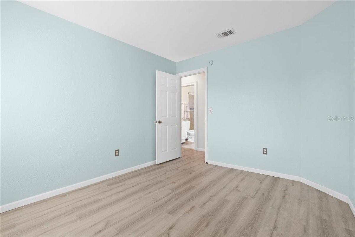 5520 KENWOOD DR — photo 18