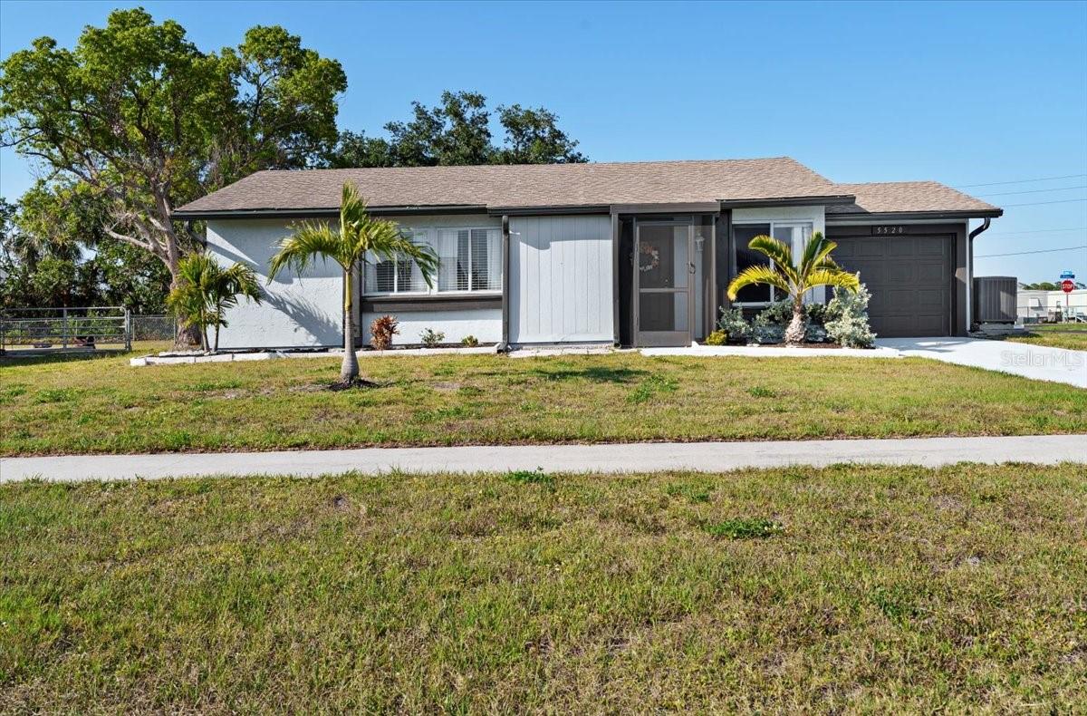 5520 KENWOOD DR — photo 2