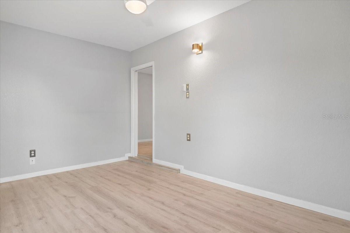 5520 KENWOOD DR — photo 16