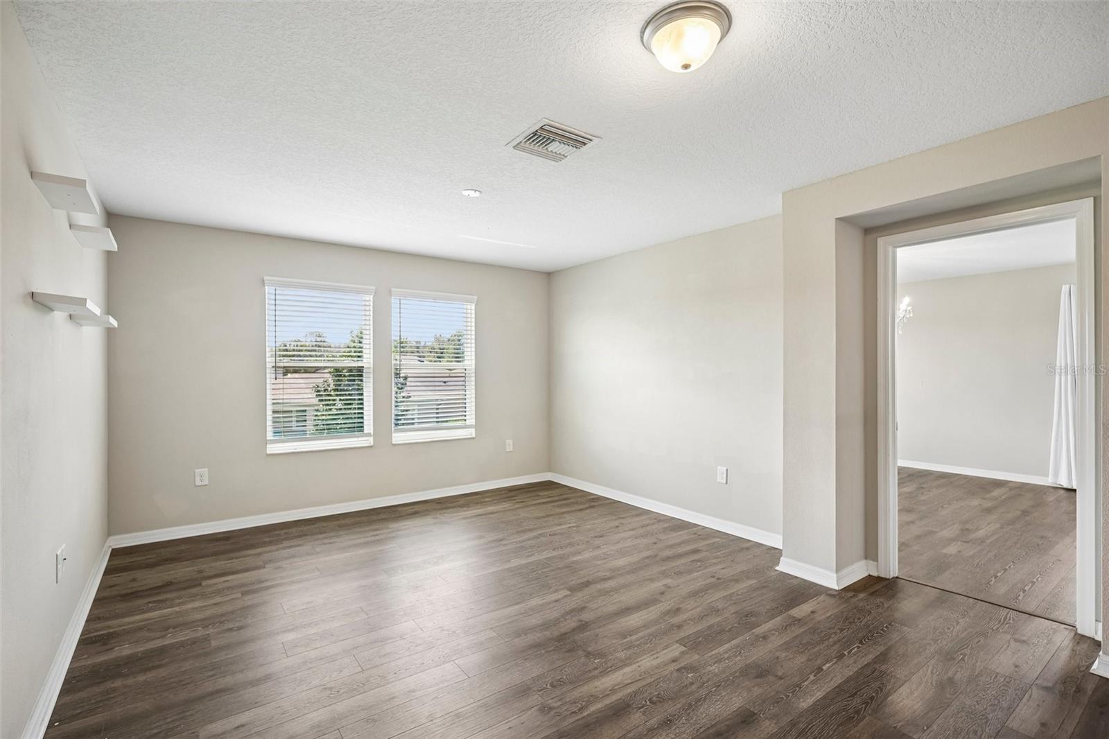 18576 OBREGAN DR — photo 18