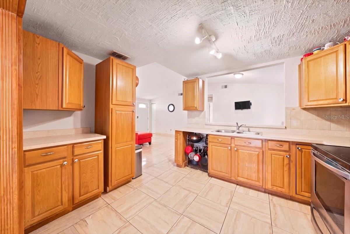 9110 BAYMEADOW CT — photo 15