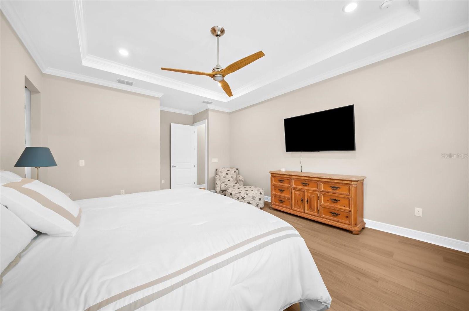 10716 SARATOGA PL — photo 42
