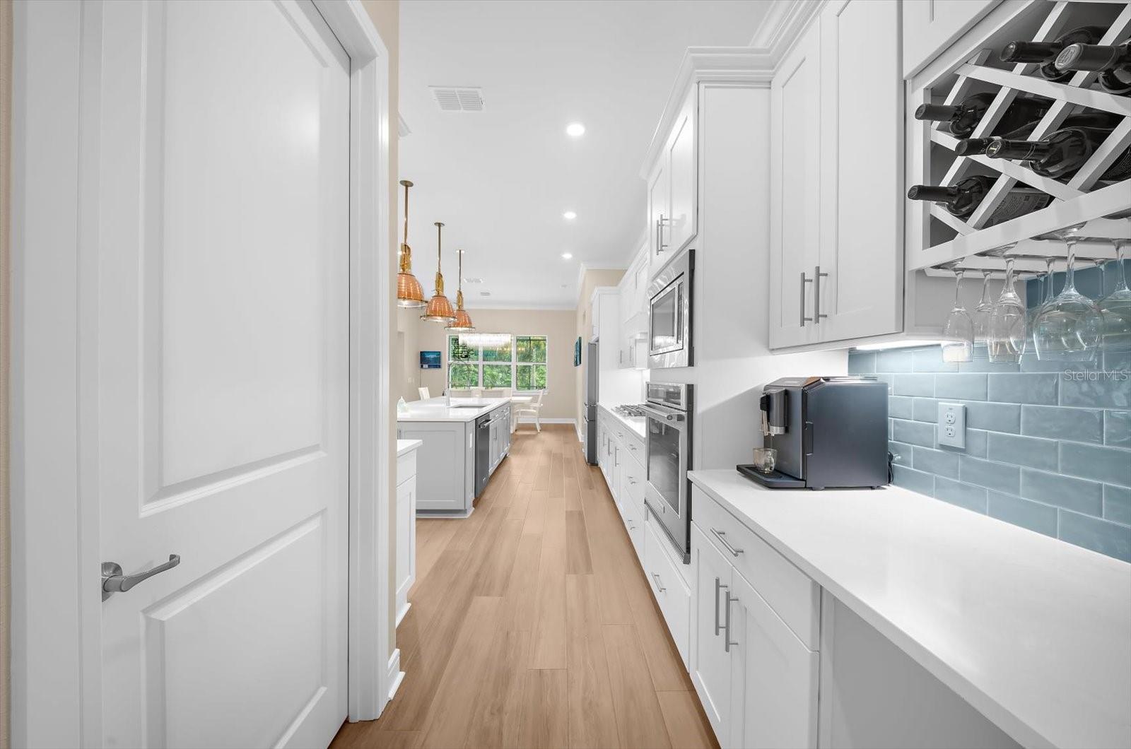 10716 SARATOGA PL — photo 31