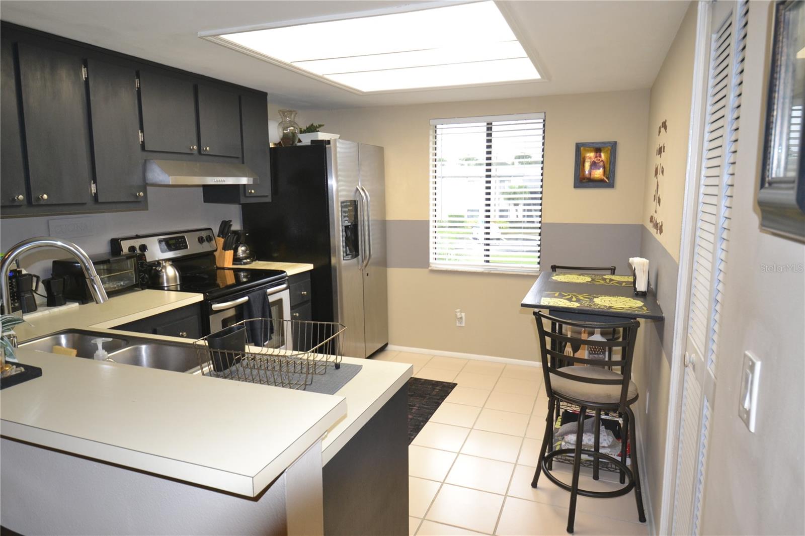 278 CYPRESS LN — photo 37