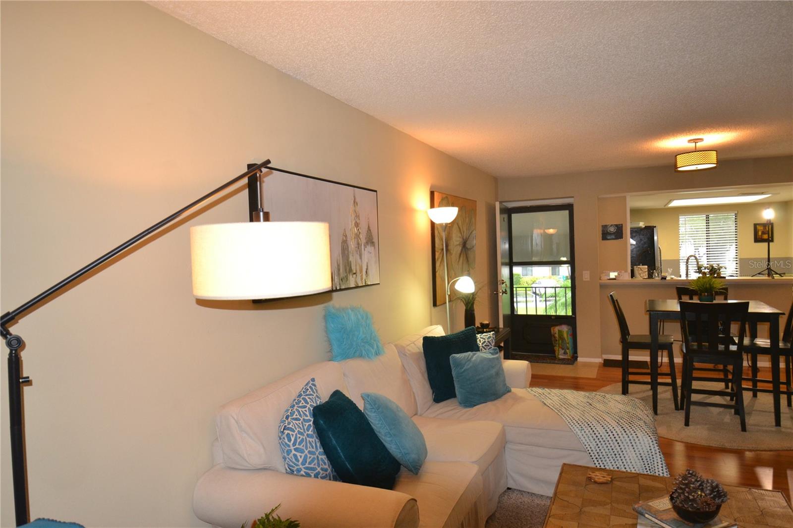 278 CYPRESS LN — photo 13