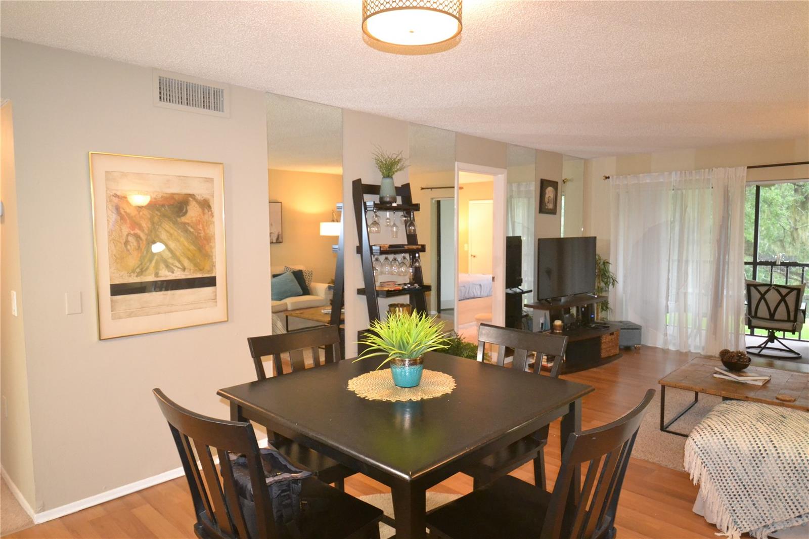 278 CYPRESS LN — photo 10