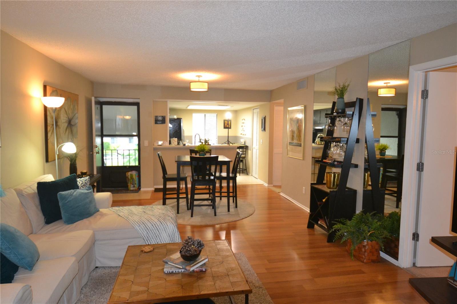 278 CYPRESS LN — photo 14