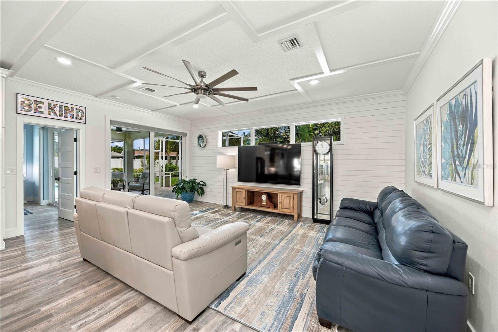 432 W GATE DR — photo 5