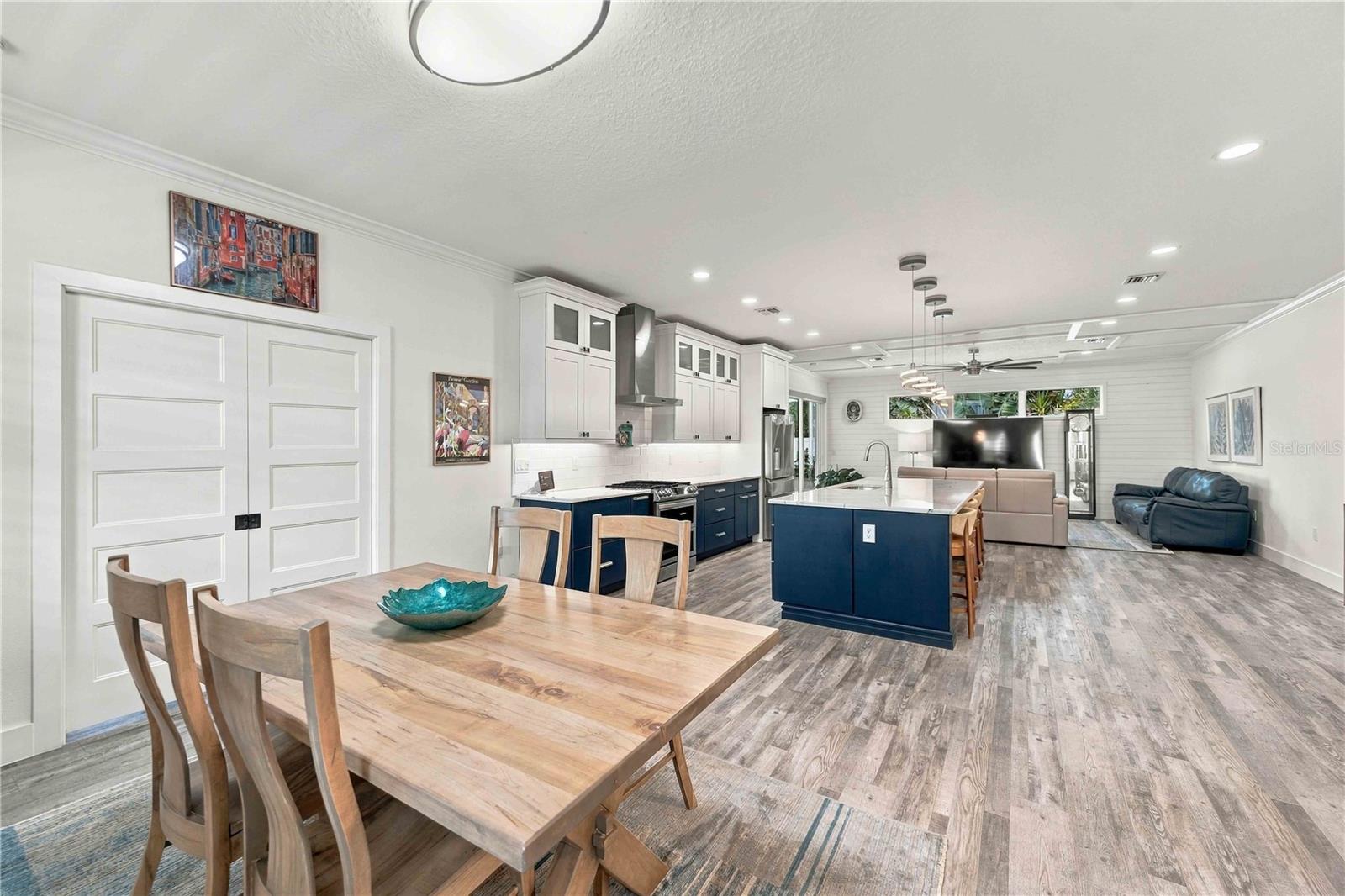 432 W GATE DR — photo 19