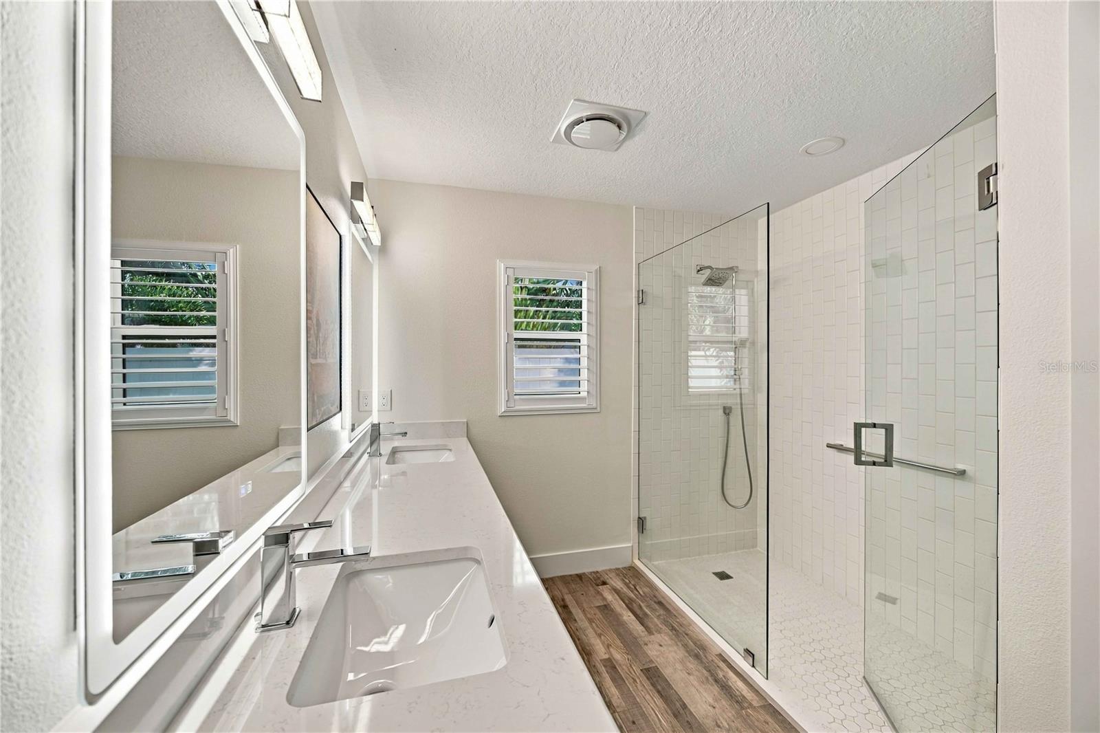 432 W GATE DR — photo 38