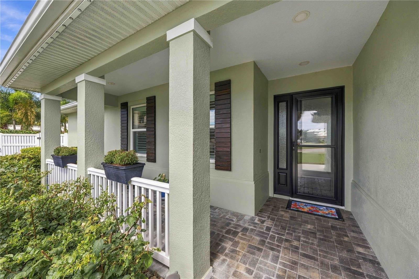 432 W GATE DR — photo 2