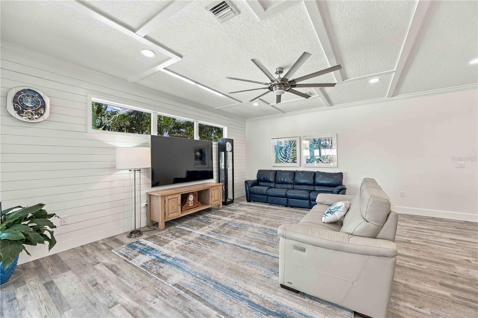 432 W GATE DR — photo 7