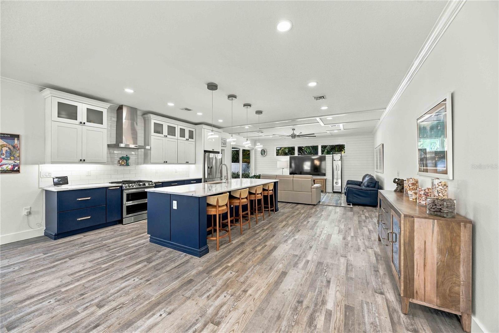 432 W GATE DR — photo 10