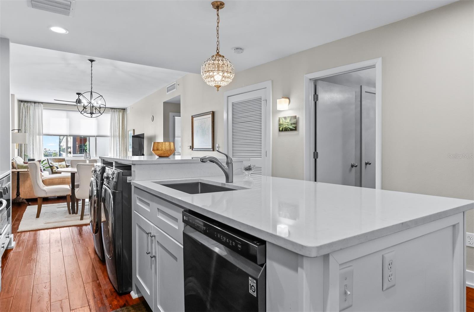 1208 E KENNEDY BLVD #518 — photo 4