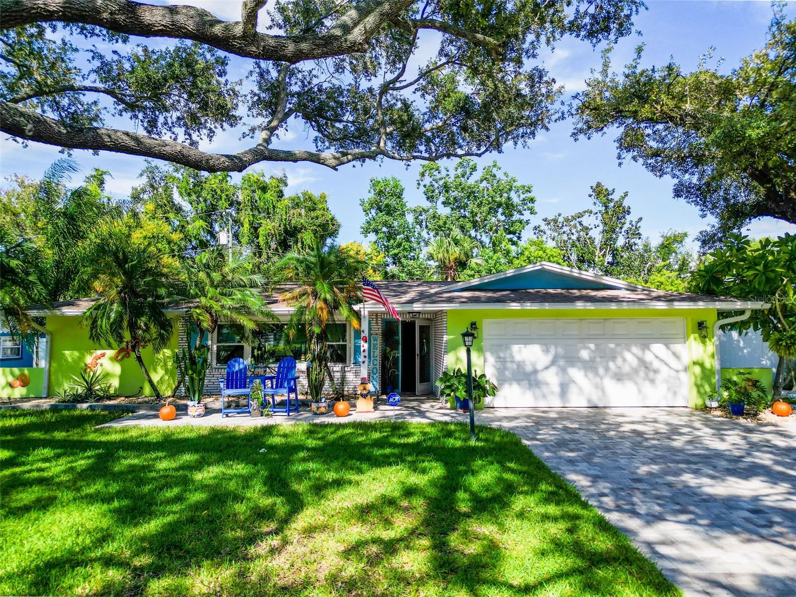 990 LEXINGTON DR — photo 75
