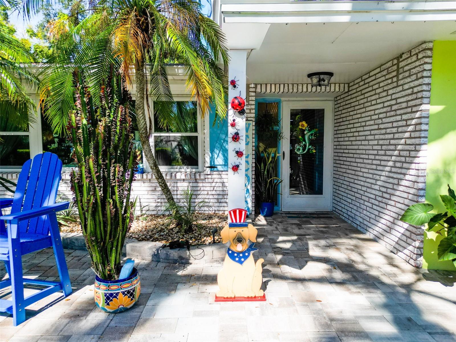 990 LEXINGTON DR — photo 69