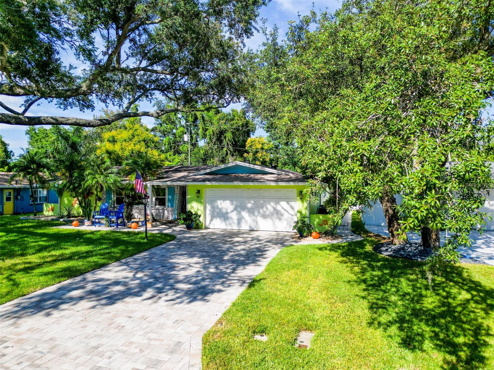 990 LEXINGTON DR — photo 74