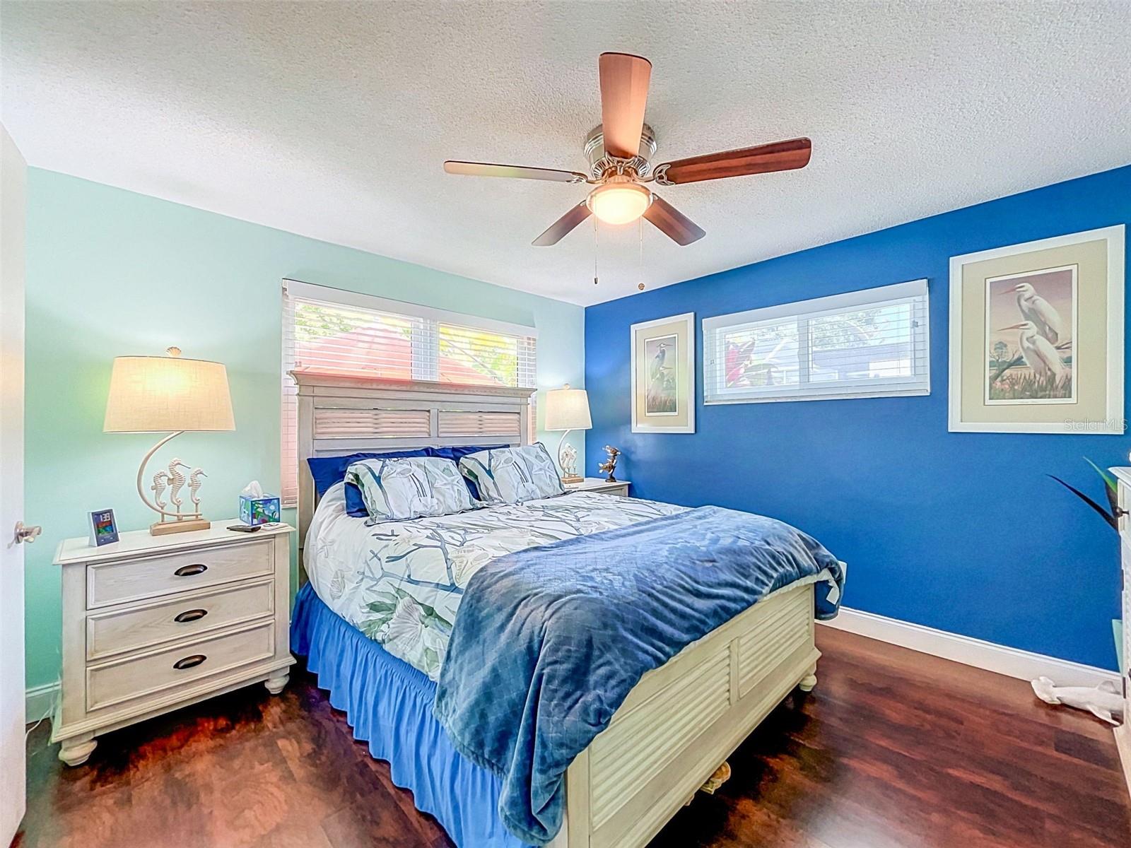 990 LEXINGTON DR — photo 19