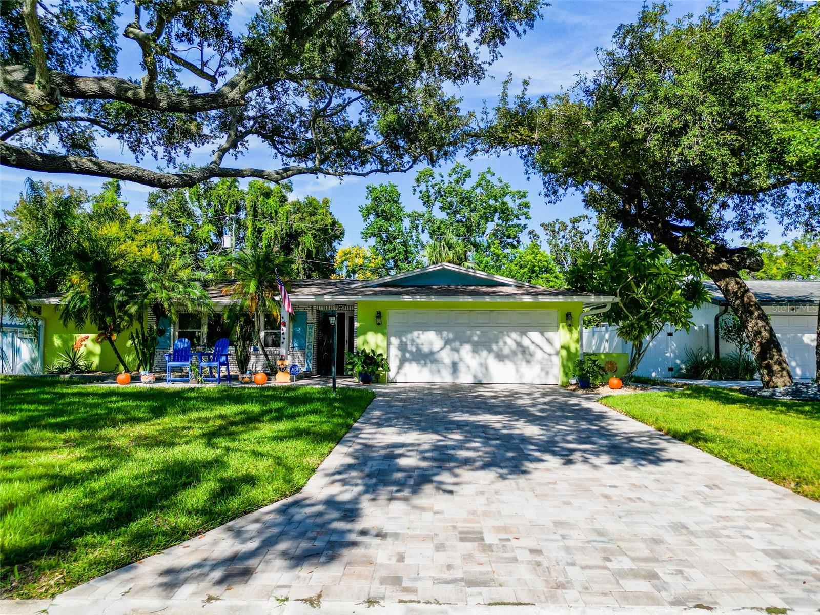 990 LEXINGTON DR — photo 73