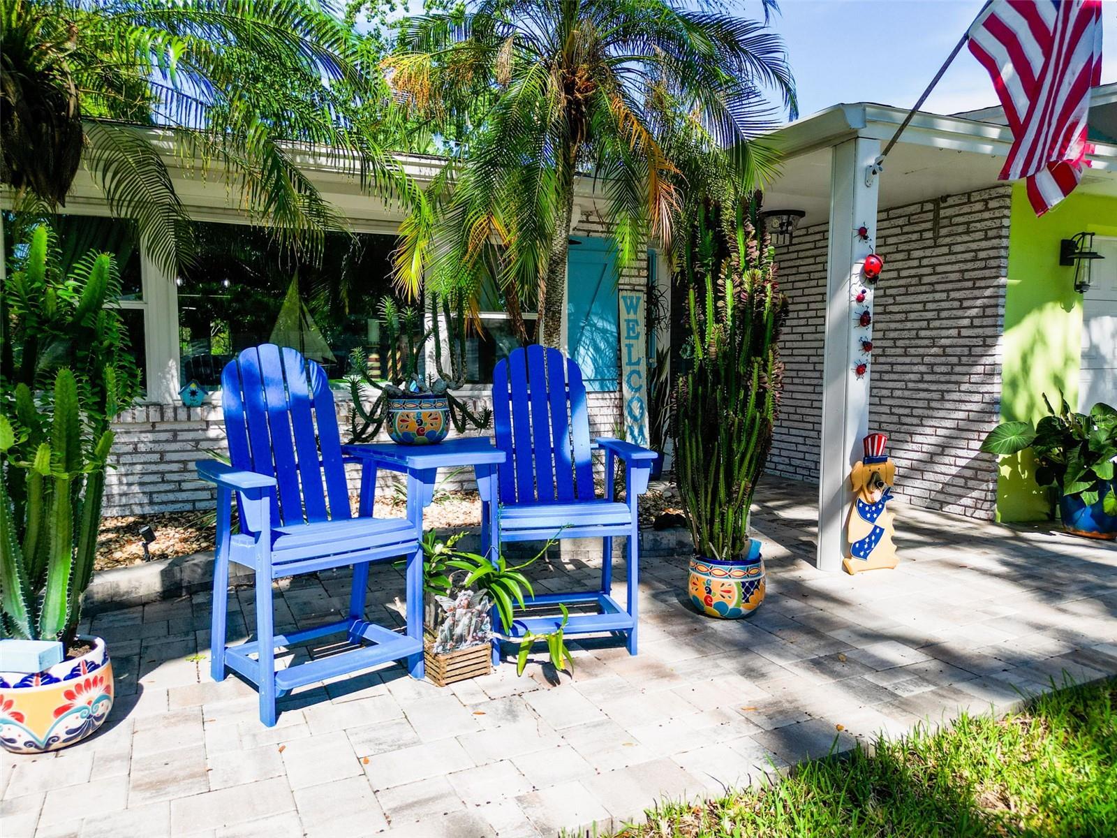 990 LEXINGTON DR — photo 8
