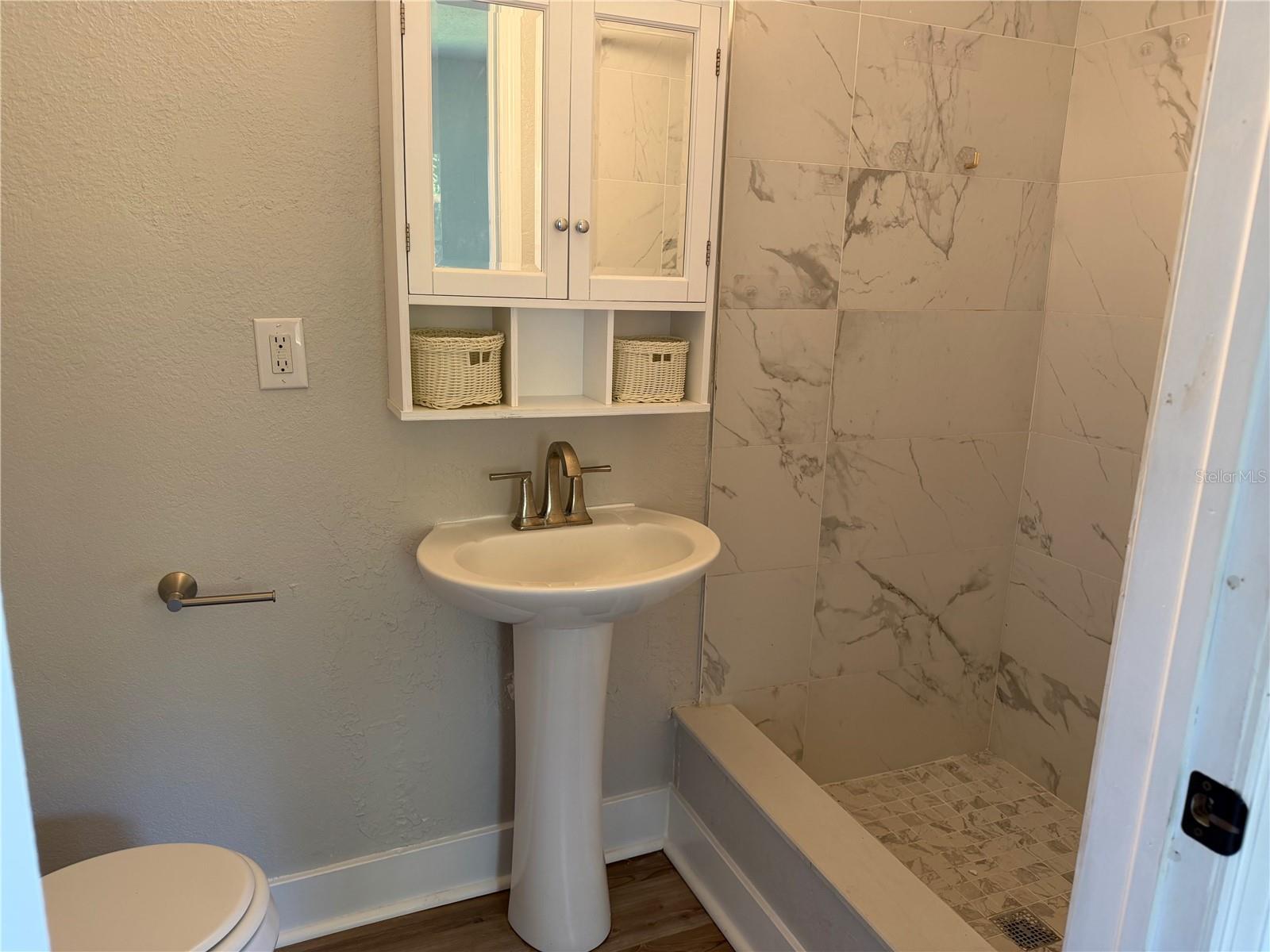 5118 BEHMS CT — photo 31
