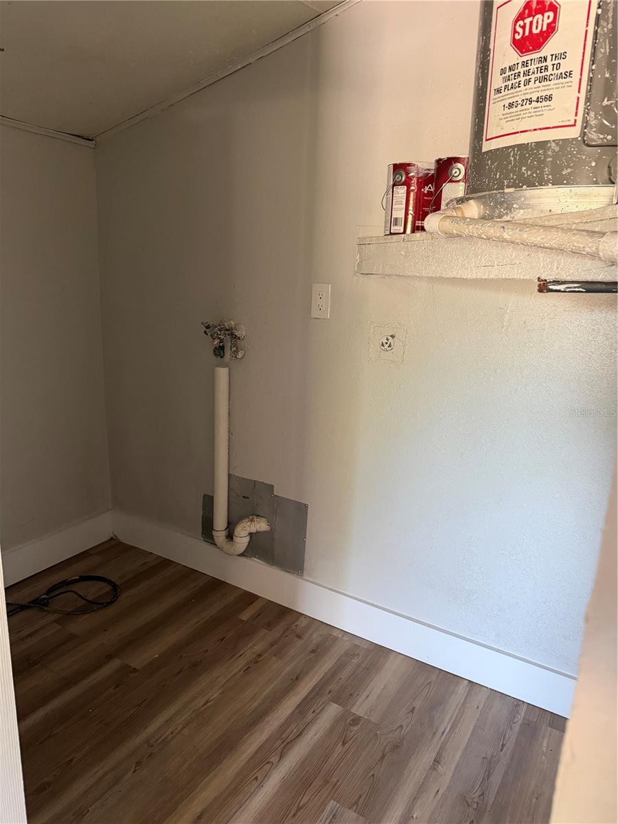 5118 BEHMS CT — photo 22