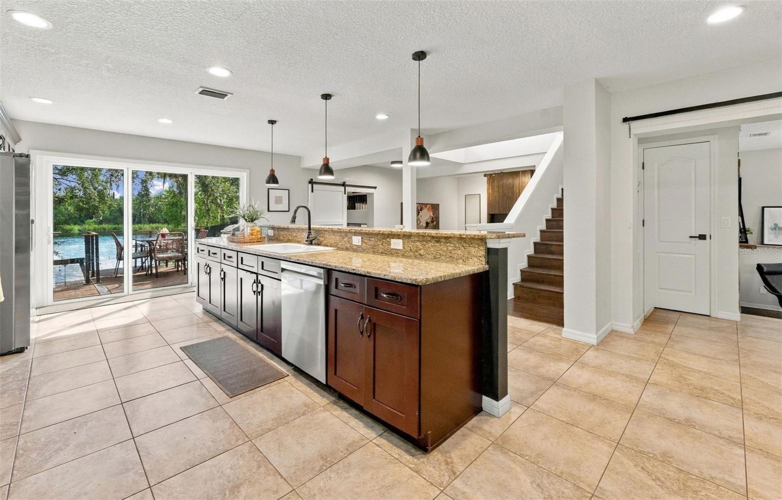 3006 RIVER GROVE DR — photo 9