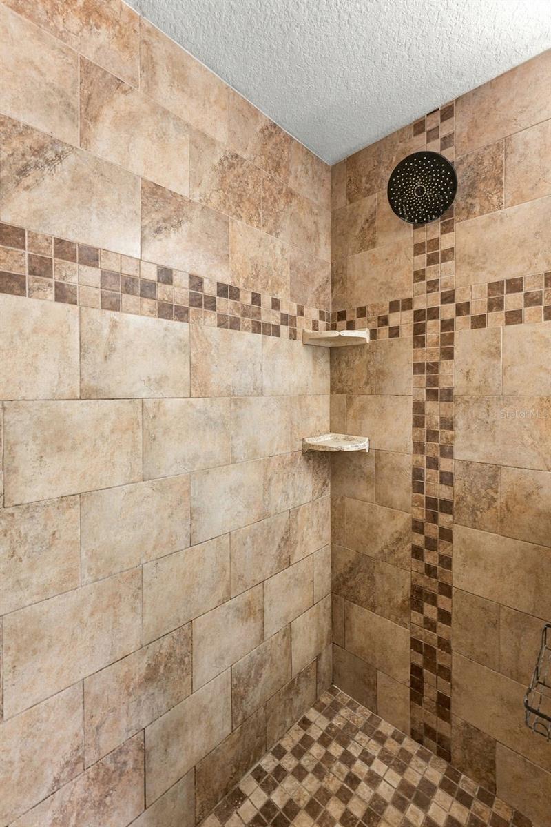 3006 RIVER GROVE DR — photo 20
