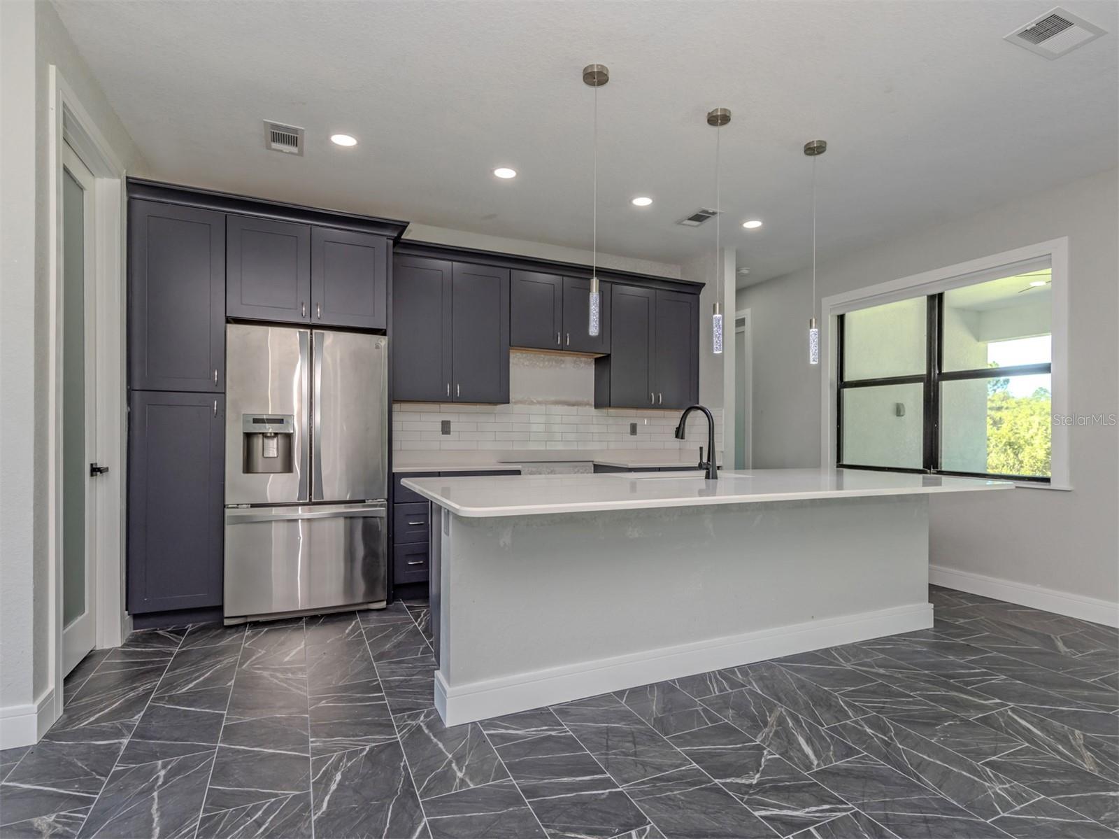 2385 ECKER TER — photo 24