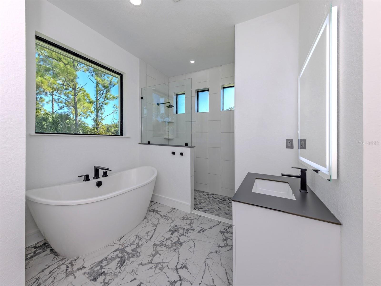 2385 ECKER TER — photo 37
