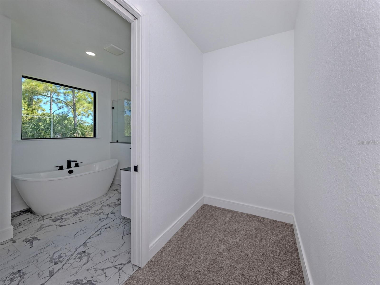 2385 ECKER TER — photo 40