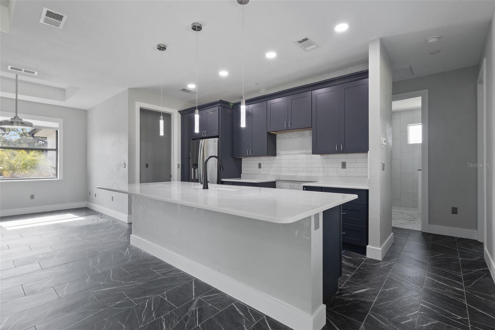 2385 ECKER TER — photo 17