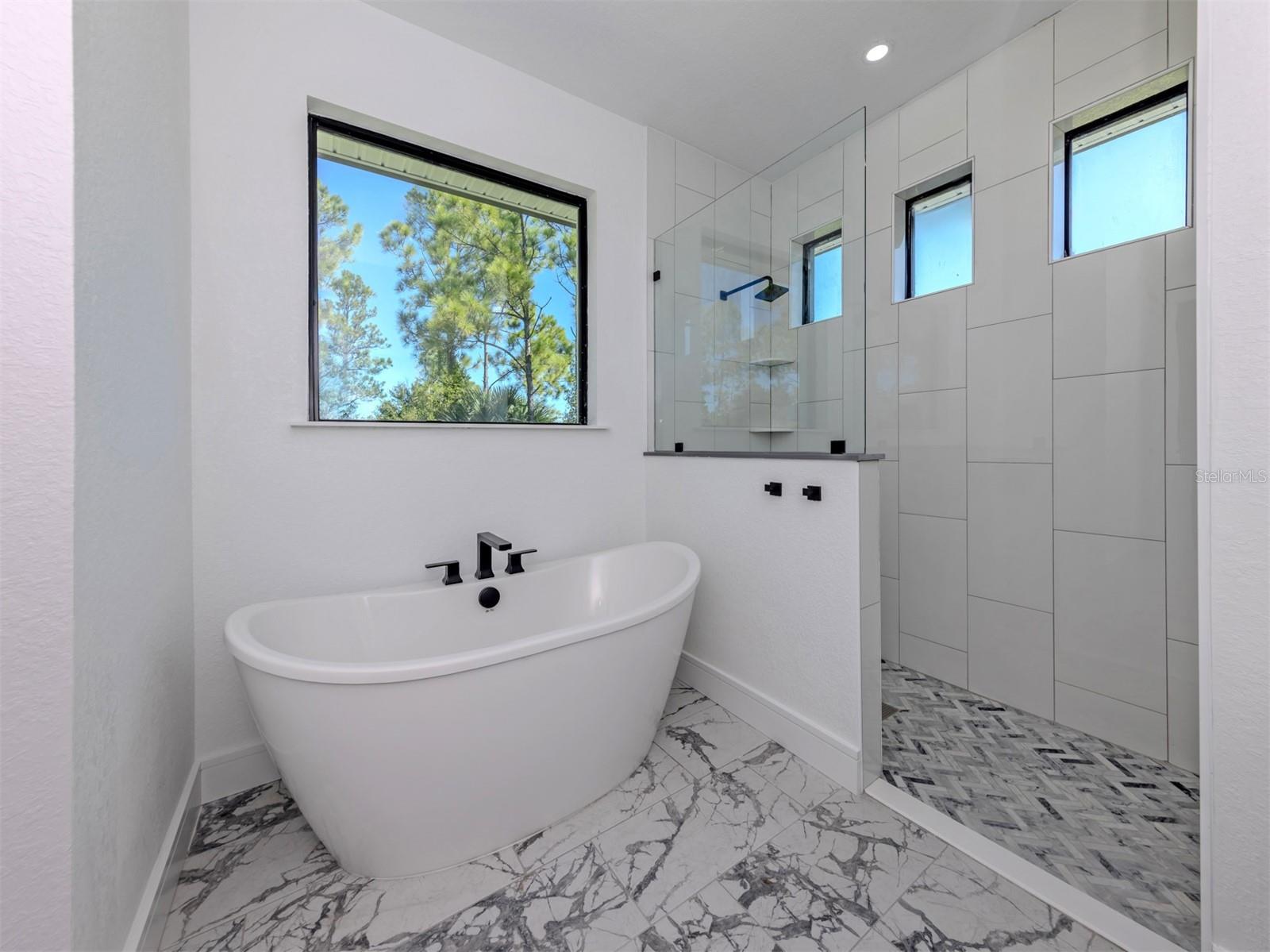 2385 ECKER TER — photo 38