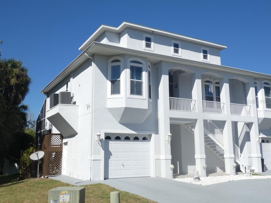 5405 TROPICAL WOODS CT — photo 6