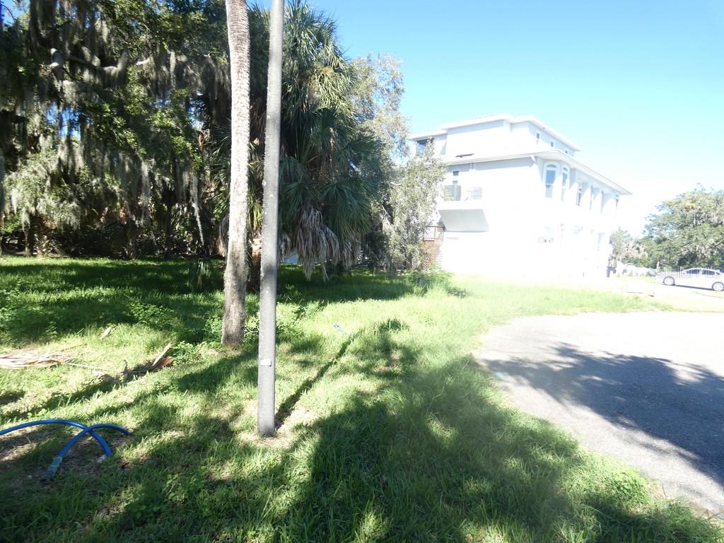 5405 TROPICAL WOODS CT — photo 17