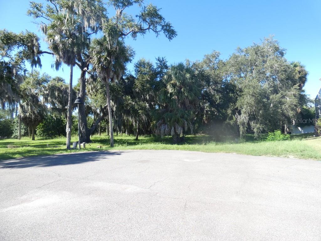 5405 TROPICAL WOODS CT — photo 7