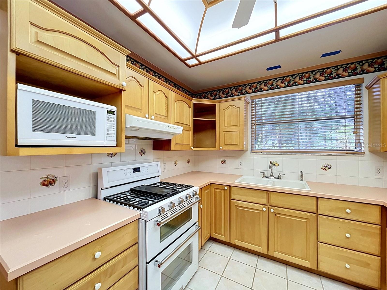 17932 WENDY SUE AVE — photo 23