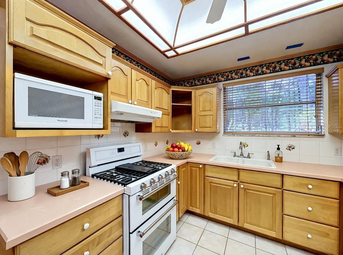 17932 WENDY SUE AVE — photo 22